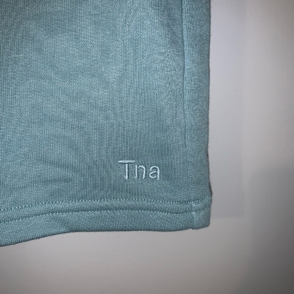 Aritzia TNA Airy AF Fleece Perfect Skirt Size Small - Picture 3 of 3